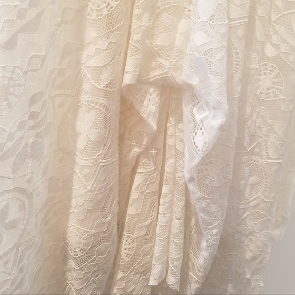 Beautiful ivory dress - Picture 5 of 8